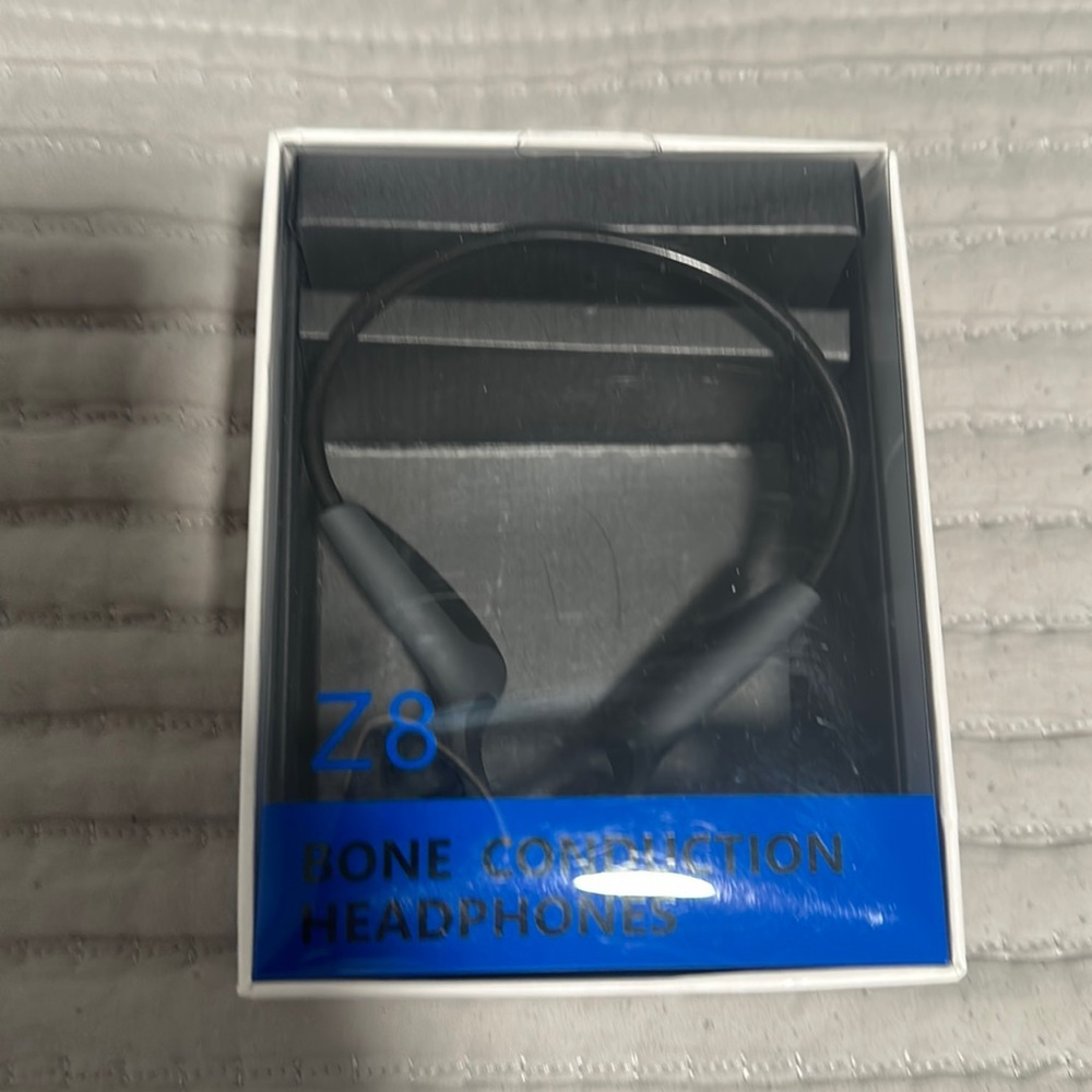 Headphones Z8 bone conduction